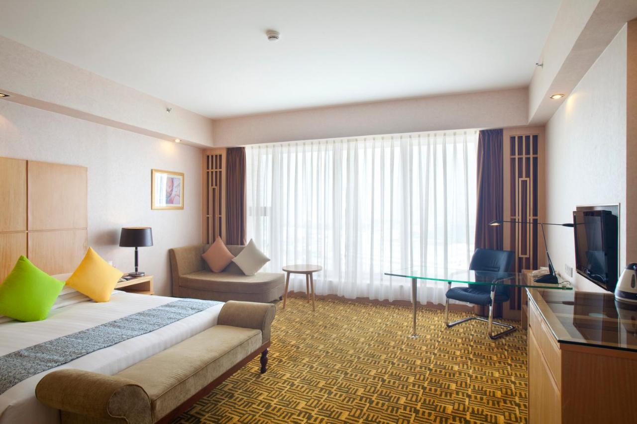 Crowne Plaza Zhanjiang Kang Yi, An Ihg Hotel Eksteriør billede