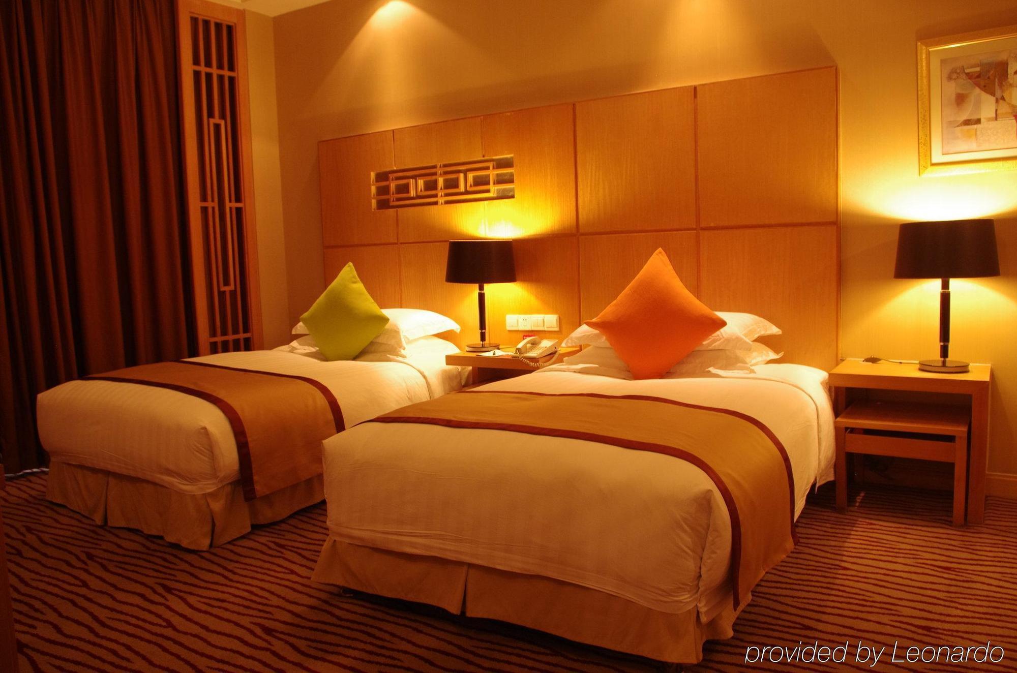 Crowne Plaza Zhanjiang Kang Yi, An Ihg Hotel Eksteriør billede