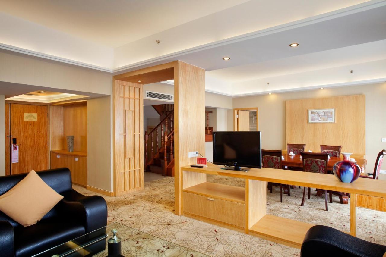 Crowne Plaza Zhanjiang Kang Yi, An Ihg Hotel Eksteriør billede