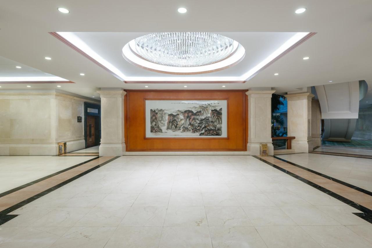 Crowne Plaza Zhanjiang Kang Yi, An Ihg Hotel Eksteriør billede