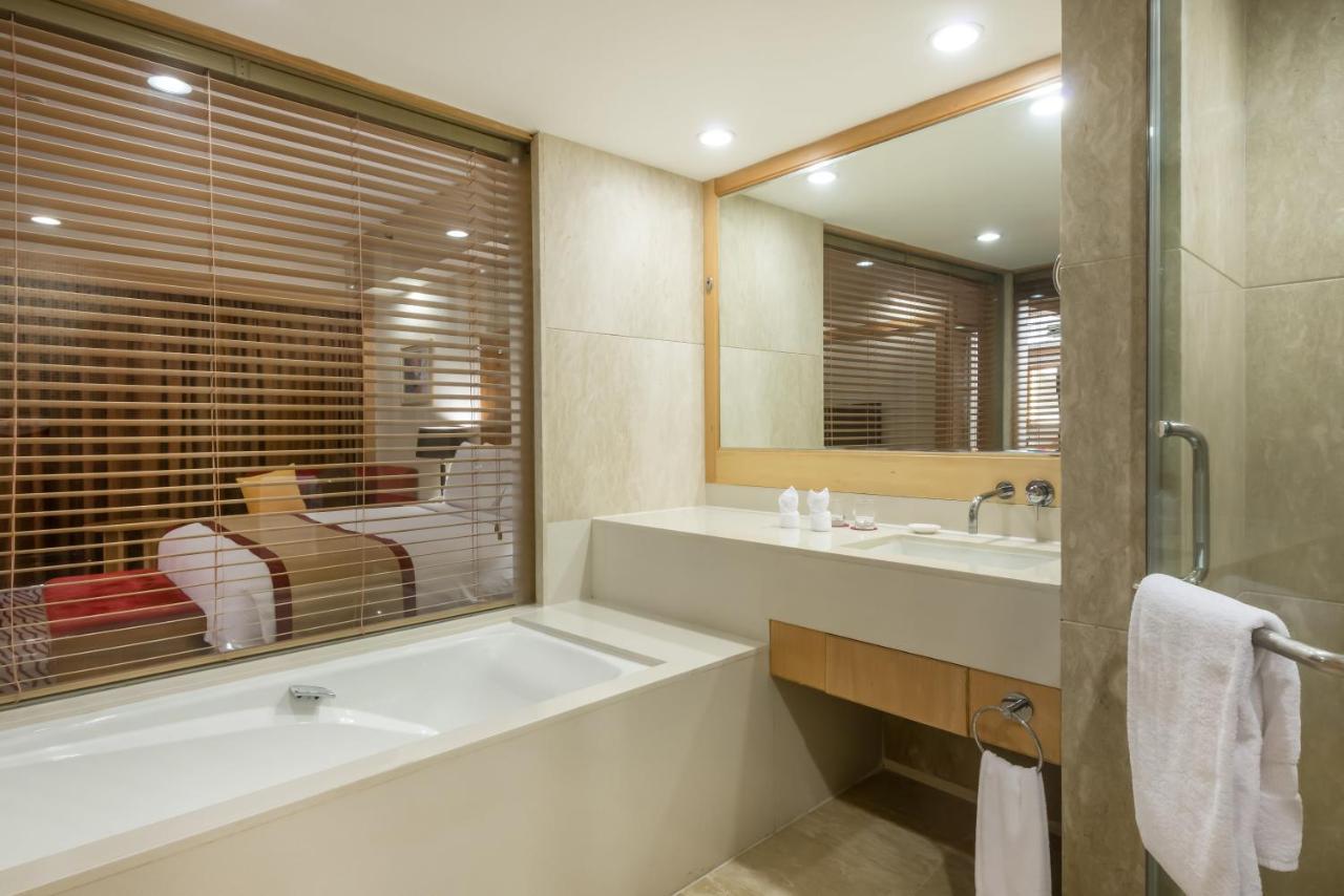 Crowne Plaza Zhanjiang Kang Yi, An Ihg Hotel Eksteriør billede